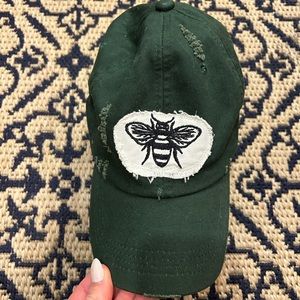 Adjustable bee hat